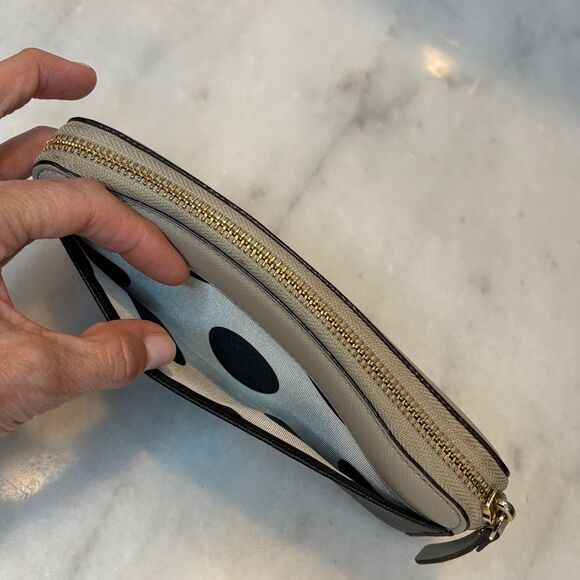 Kate Spade Saffiano Leather Two-Tone Colorblock Full Zip Continental Wallet - Picture 11 of 16